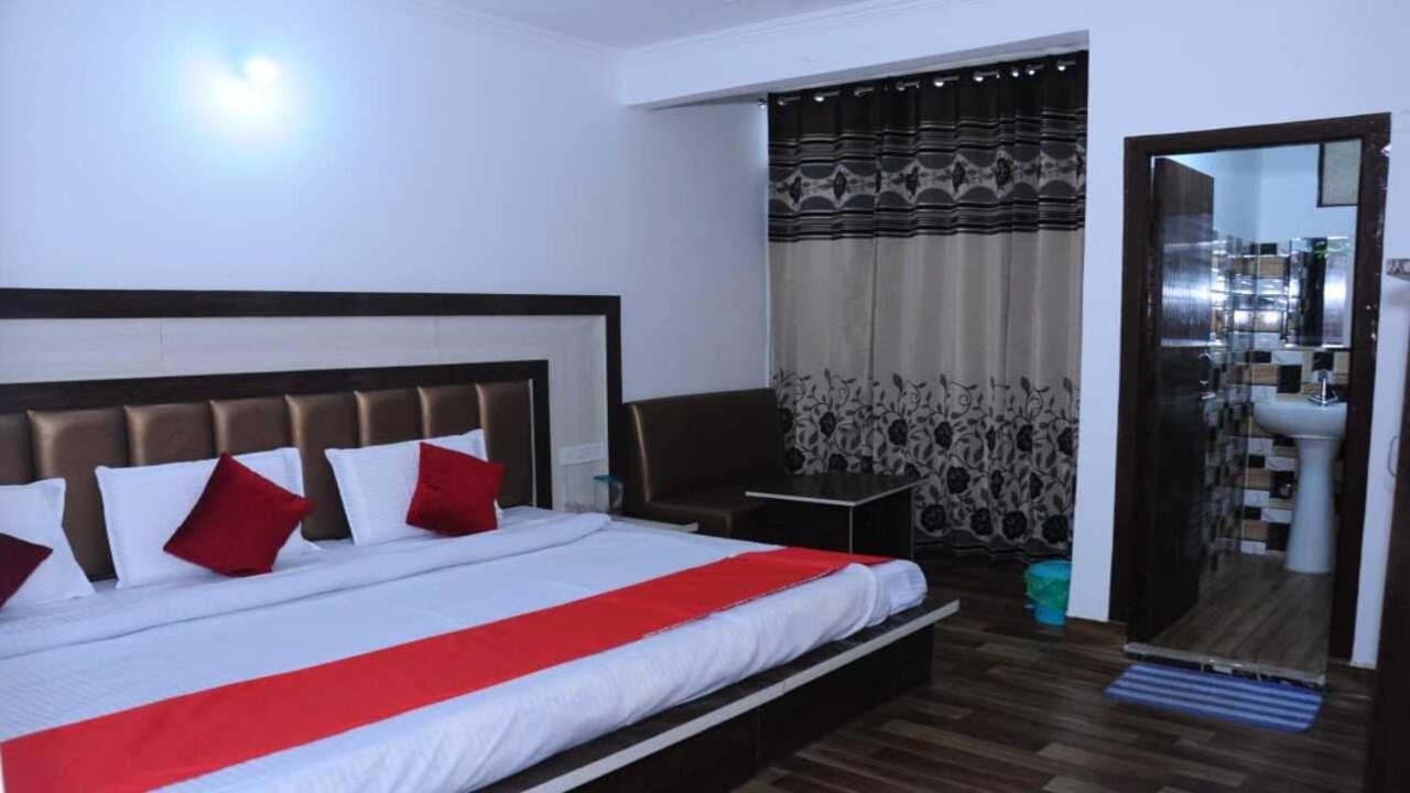 Hotel Lords Paradise Katra  Extérieur photo