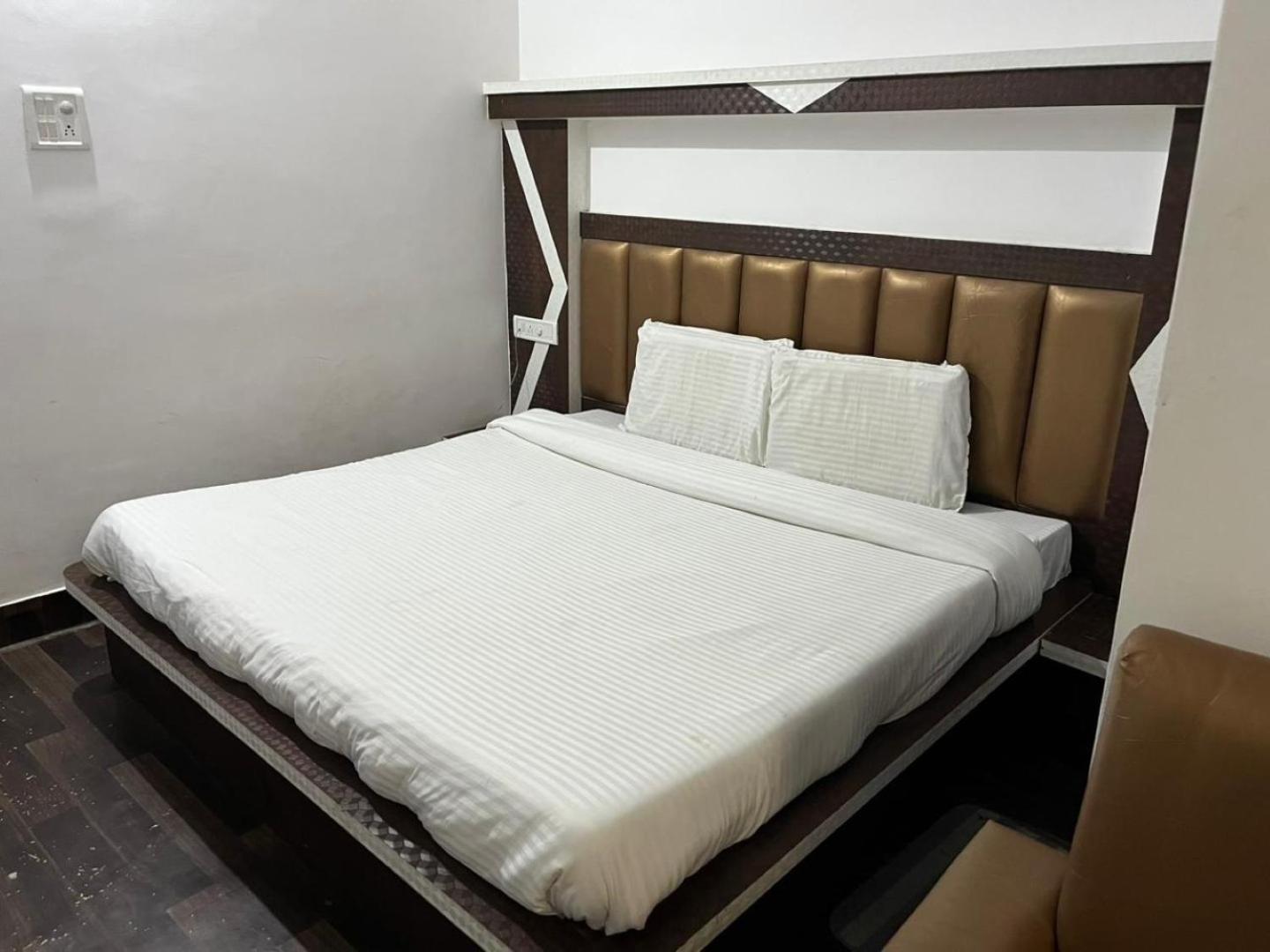 Hotel Lords Paradise Katra  Extérieur photo
